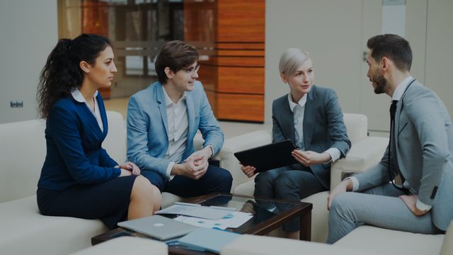 contingency-vs-retained-hiring